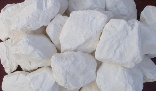 養(yǎng)殖場如何使用氧化鈣消毒？注意事項有哪些？